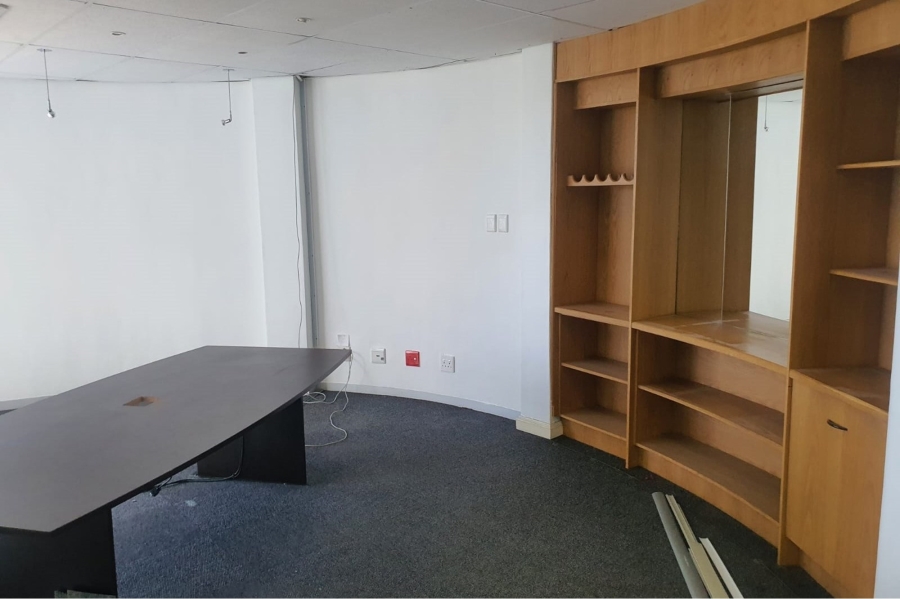 To Let commercial Property for Rent in Humerail Eastern Cape